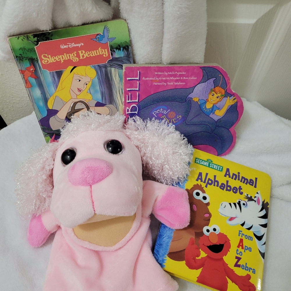 Hand puppet & children's books